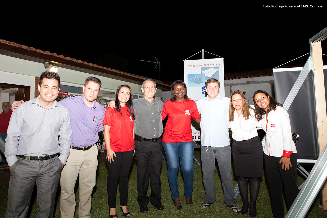 Grupo de participantes e organização.