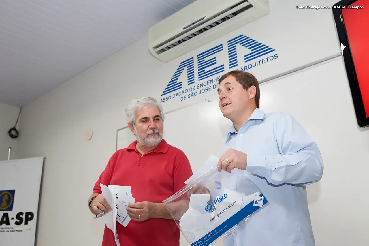 Pedro Gouveia durante o evento na AEA/SJC em 2013.
